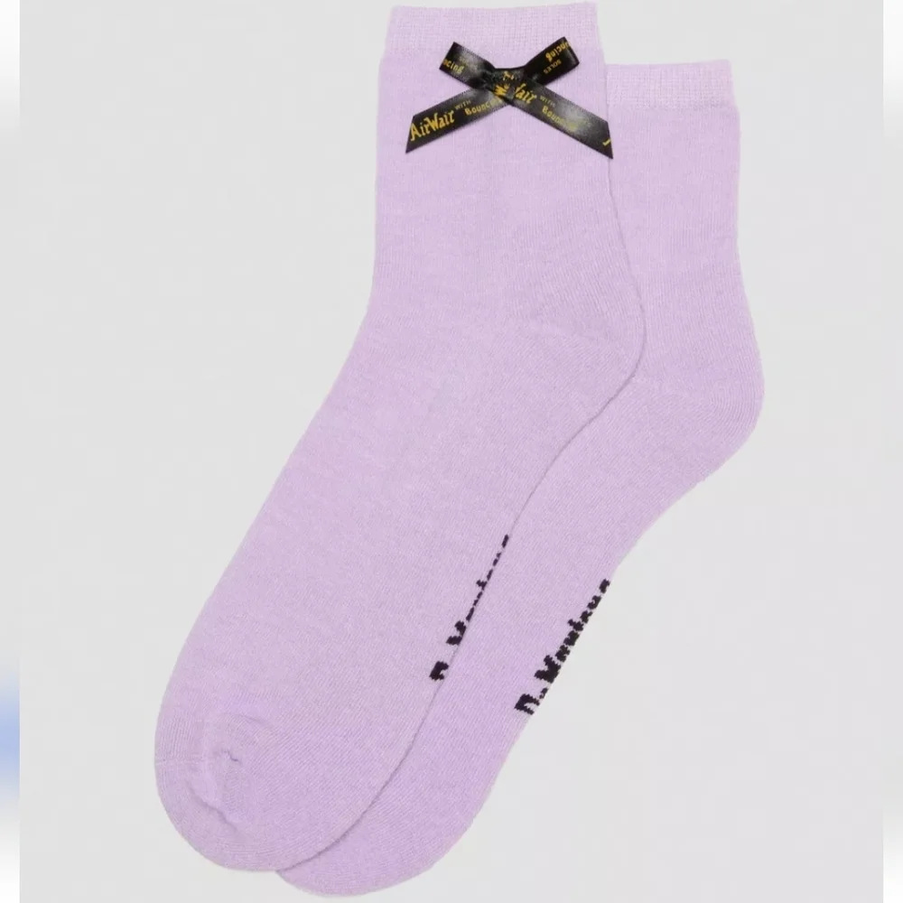 NWT Women's Dr. Martens Alamar Light Purple Ankle Socks With Bow - Picture 3 of 5